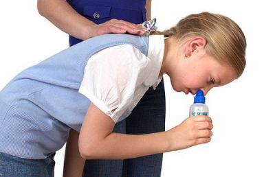 Cum să se spele nasul copilului la soluție și mijloace copii acasă și cât de des poți