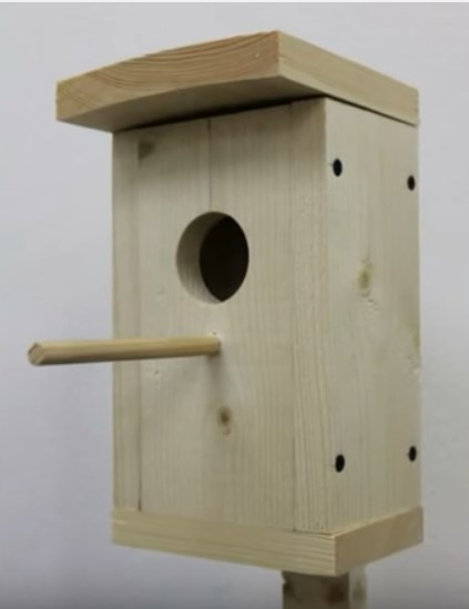 Cum sa faci o Birdhouse propriile sale mâini făcute de desene și dimensiuni de lemn și resturi de materiale pe o fotografie