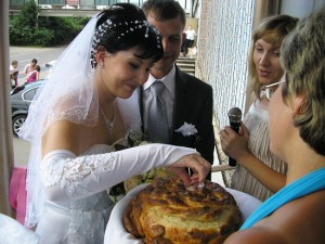 Cum să îndeplinească tinerii căsătoriți cu o pâine