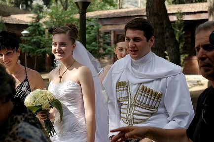 nunta caucaziană, tradițiile și obiceiurile lor