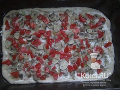 Pizza cu ciuperci și roșii - cu pas cu pas reteta fotografii