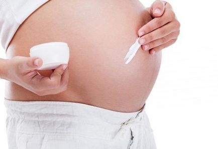 De ce senzația de mâncărime burta în timpul sarcinii în stadiile timpurii și târzii