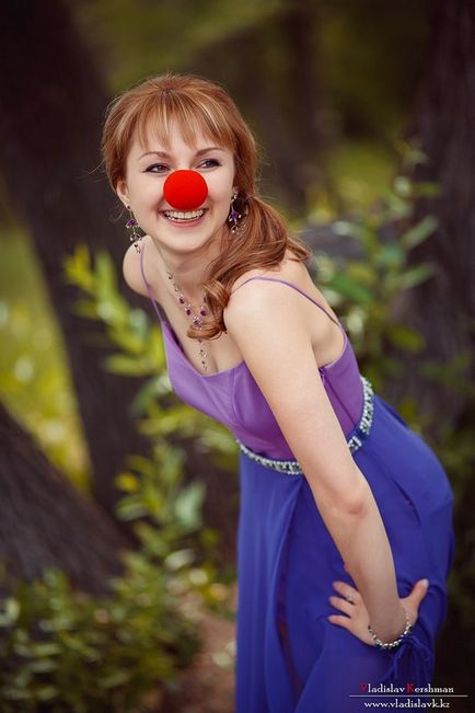 Laughing tineri casatoriti! Cel puțin, asigurați-vă că au zâmbit) Laughing tineri casatoriti! Cel puțin, asigurați-vă că au zâmbit)