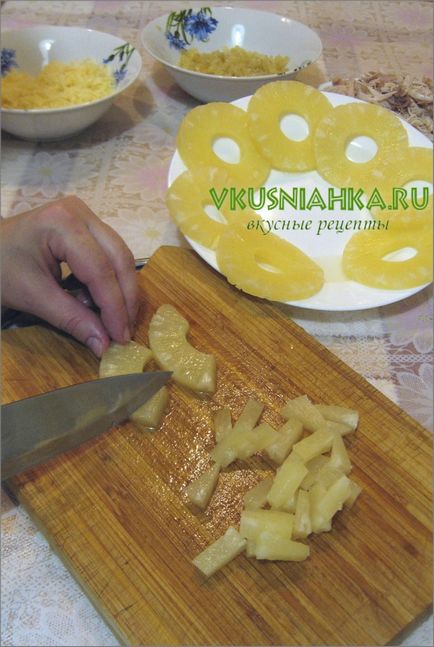 Salata cu branza ciuperci pui ananas, brânză de pui salata reteta ananas, retete delicioase