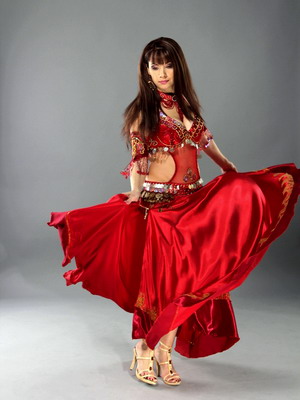 Cele mai frumoase costume pentru dans oriental, tinutele pentru fotografie dans din buric