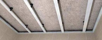 Asigurați panourile de tavan din PVC cu mâinile lor - este ușor