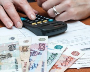 S-au găsit pe taxa auto sub numele proprietarului mijloacelor