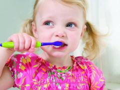 Cât de vechi primii dinți pentru copii cad copilului