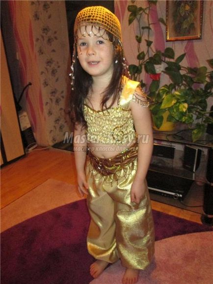 Costum oriental pentru fete de 6 ani
