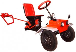 Ce este un adaptor pentru mersul pe jos tractor, cum să facă echipament cu propriile lor mâini