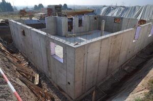 Consolidarea pereților, care este, pentru pictura de beton