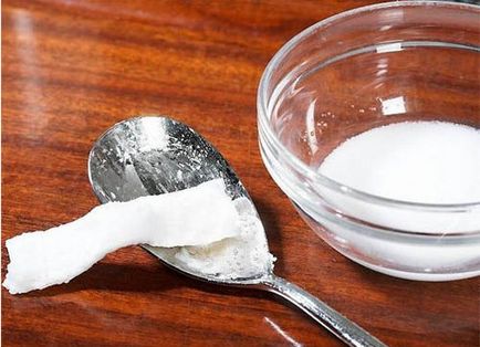 Argintul poate fi curățat la domiciliu