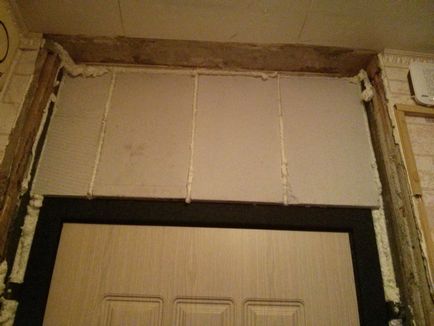 Ușa închisă în locul ușii ca gips carton reparat, video și de ce se afla aproape în