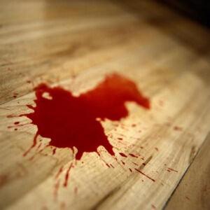 Ce se întâmplă dacă există sânge în vărsături pot provoca sângerări