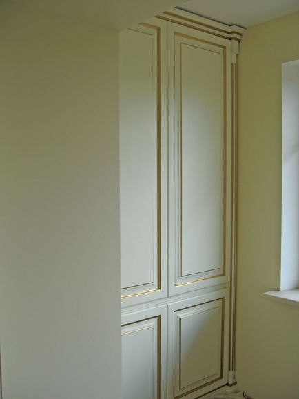Decorul vechi ușile dulapului COUPE și un propriile mâini cu ajutorul tapet și panouri, idei de design