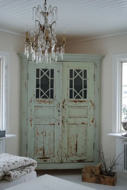 Decorul vechi ușile dulapului COUPE și un propriile mâini cu ajutorul tapet și panouri, idei de design