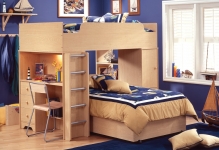 Colțul copiilor într-un apartament studio ca să pună un pat de fotografie, construcții, zonarea pentru