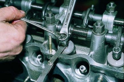 Cum reglarea supapei de pe masinile motorului - descrierea și instrucțiunile