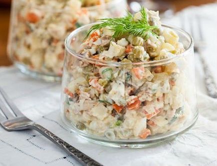 Cum de a găti o adevărată salată clasic, site-ul oficial de rețete de Julia