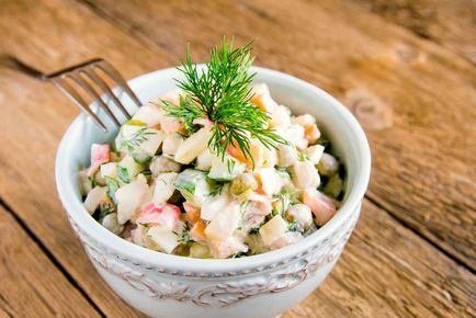 Cum de a găti o adevărată salată clasic, site-ul oficial de rețete de Julia