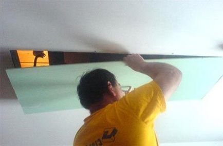 Cum pentru a repara plafonul de gips-carton cu fotografii mâini și video cu pași