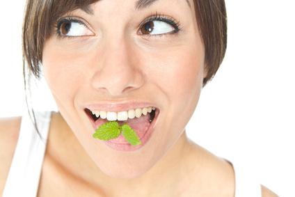 Cum de a elimina mirosul de usturoi din gura lui cele mai eficiente metode care nu te lasa in jos