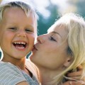 Cum să crească un copil fericit 12 moduri de educație