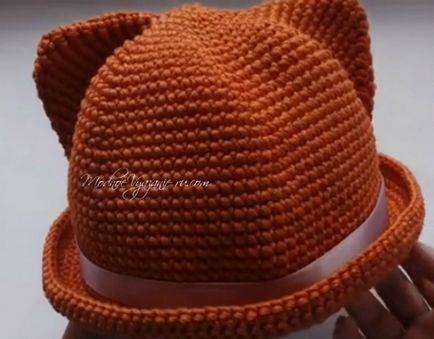 Cum să tricot pălării cu cârlig urechi - croșetat modnoe vyazanie