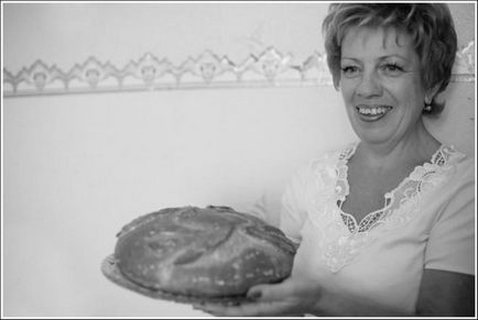 Loaf cu mâinile pe tradițiile de nuntă și sfaturi