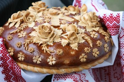 Loaf cu mâinile pe tradițiile de nuntă și sfaturi