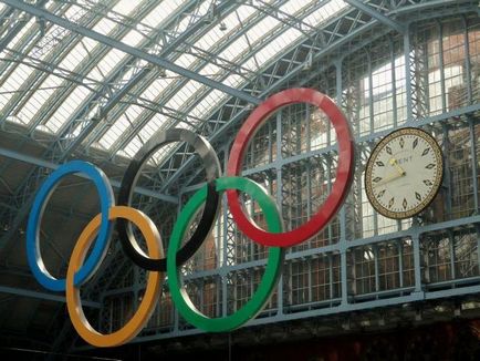 inele olimpice care reprezintă emblema Jocurilor Olimpice - inele