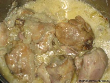 Carne de pui în sos de smântână cu usturoi - un pas cu pas reteta cu fotografii, Lady ka