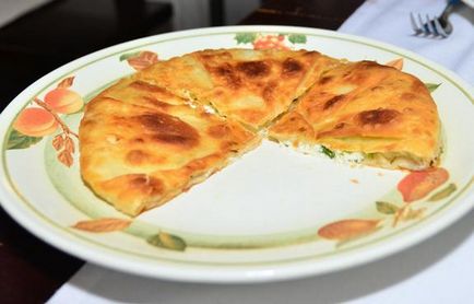 Plăcintă cu brânză și ierburi (Plăcintă cu brânză și ierburi Plăcintă rețetă PLACINTA brânză de vaci caș în cuptor) Plăcintă cu brânză și ierburi