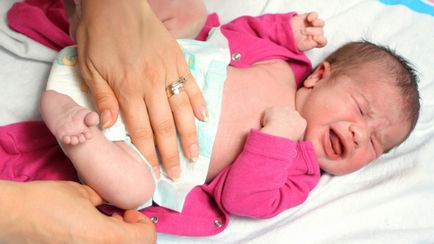 De ce copilul se plânge cum a calma nou-născutului, cum pentru a ajuta la sugari 1-3 luni