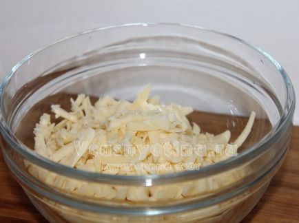 Tomate coapte cu brânză în rețetă cuptor cu o fotografie