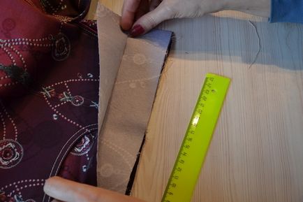 Curea pentru o fusta, centura superioară de prelucrare a marginii fusta cusute