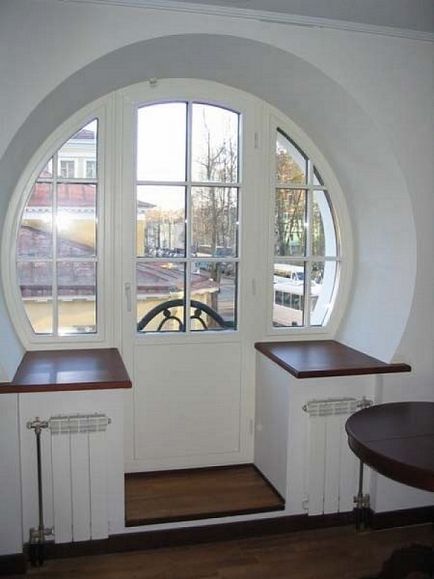 Design corectă a ferestrei la usa de la balcon în camera de zi, dormitor, bucatarie 15 fotografii