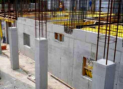 Proiecte și construcții de case particulare din plăci și panouri din beton