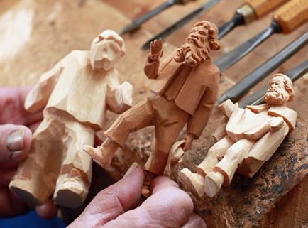 Cifrele sculptate de animale din lemn pentru gradina