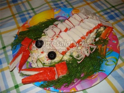 Salata „bastoane de crab cu castravete“