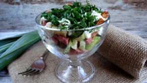 Salata cu cârnați și castravete rețete afumate cu fotografii