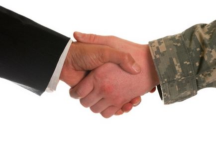 contract de servicii militar