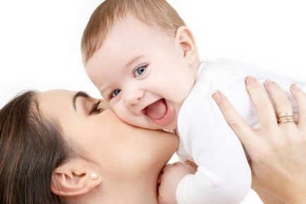 Razi râde din cauza modului în lumea copilului prin ochii mamelor