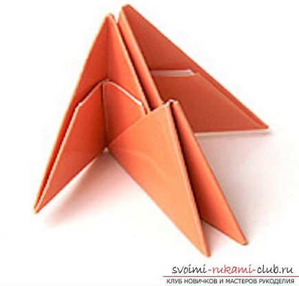 Conducerea crearea unui document de modulare lebădă origami pentru incepatori