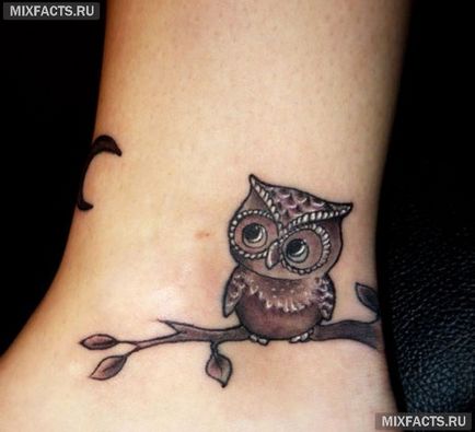 Tatuaj pe ideile de mână și fotografii (tatuaj) Tatuaj pe încheietura mâinii și foto ideile sale