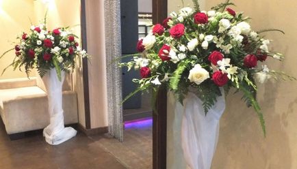 Decorarea sălii pentru ideile de culoare de nunta, fotografii si preturi aproximative (flori) Decorarea sălii pentru ideile de culoare nunta, fotografii și prețurile sunt orientative