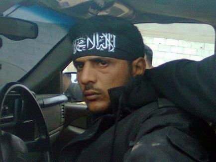 Anhar Kochneva „Abu Sakkar a scos partea interioara a unui organism soldat sirian și le-a folosit în“