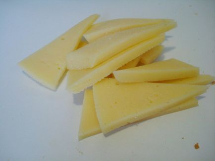Sandwich-uri cu cârnați, brânză și castravete - cum să faci un sandwich cu cârnați și brânză, un pas cu pas reteta