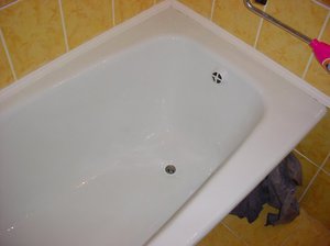 Curățarea căzilor de baie acrilice la domiciliu ca tine curat, cel mai bun remediu
