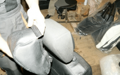 Cum de a pune capace pe scaunele instrucțiunii video pentru mașină